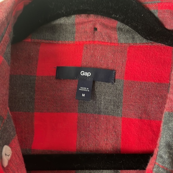 Gap | Women’s oversized flannel button-down shirt - Picture 3 of 4